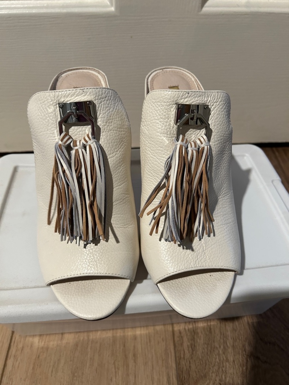 Louise et Cie Cream Leather Tassel Peep-Toe Mules